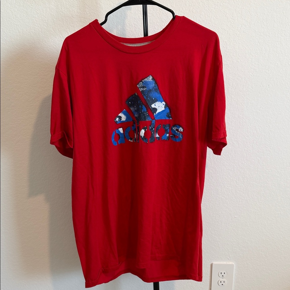 🌿 Adidas Red Performance Tee